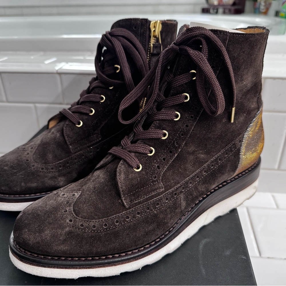 OOAS -Elegant Brown Lace-Up Boots with Gold Accents -Mr Harrison 39.5